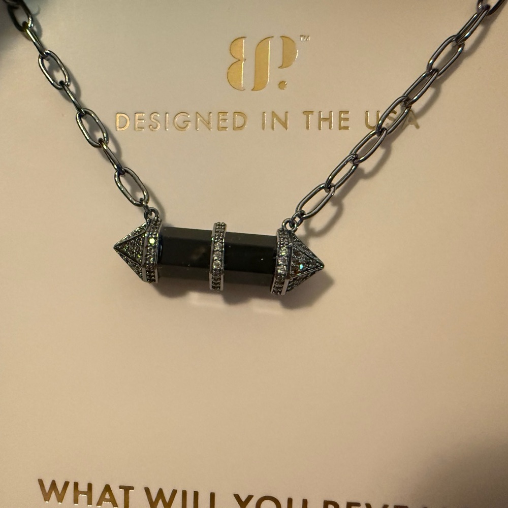 Bomb party untamed necklace. Whispered Growl